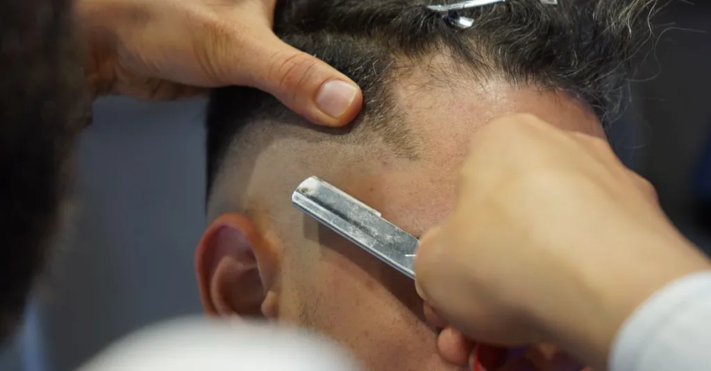 découvrez la coupe de cheveux mid fade, un style moderne et dégradé qui apporte un look net et élégant, parfait pour toutes les occasions.