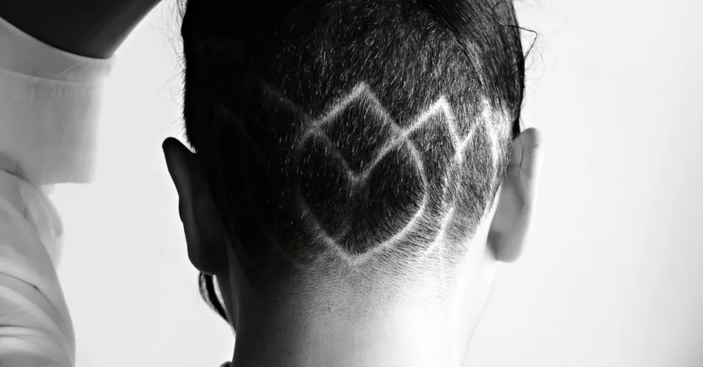 découvrez la coupe undercut, une coiffure moderne et audacieuse qui allie style et originalité. adoptez ce look tendance pour exprimer votre personnalité avec élégance.